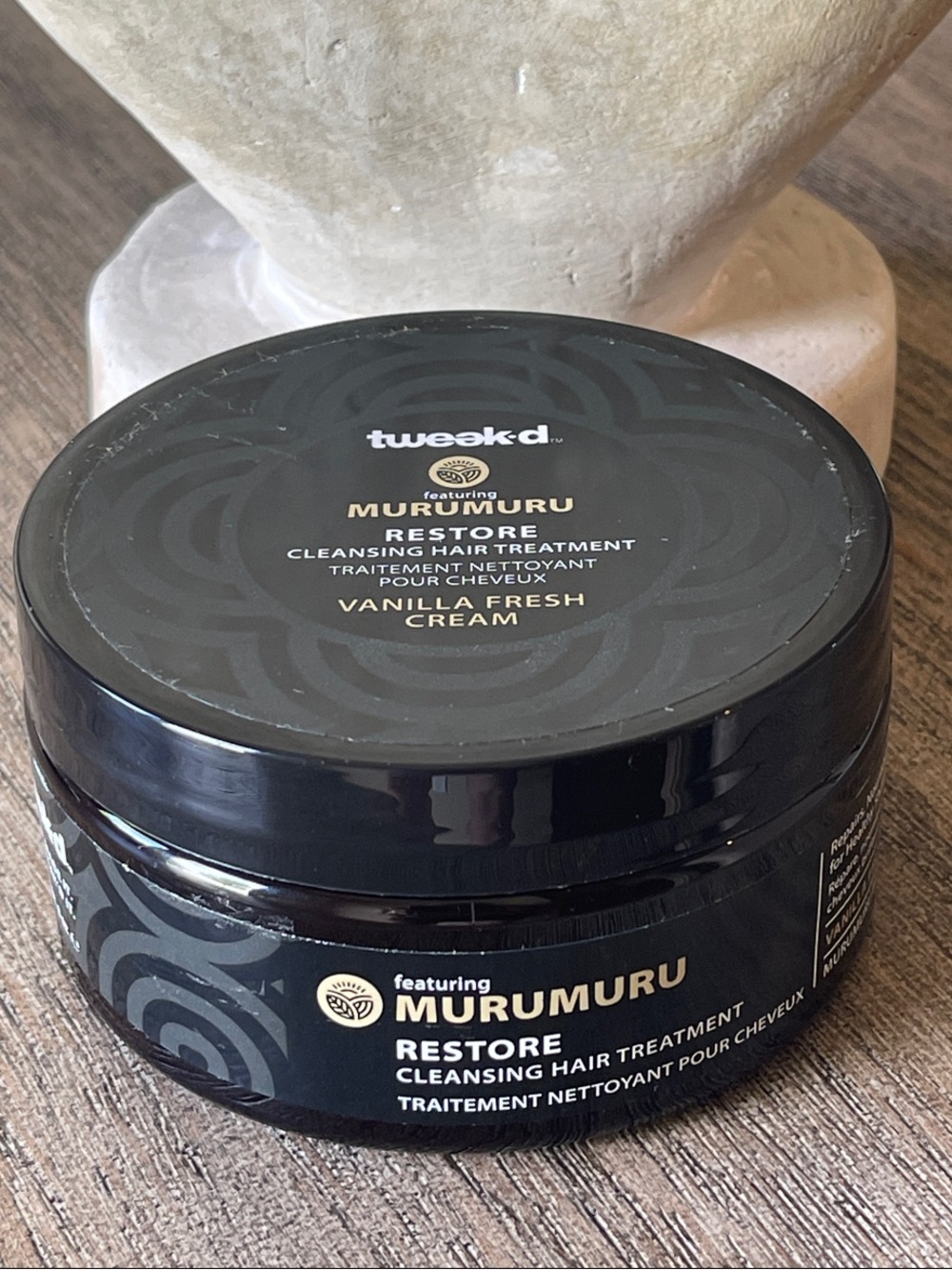 TWEAK’D MURUMURU RESTORE MULTIFUNCTIONAL 5:1 HAIR TREATMENT VANILLA FRESH CREAM